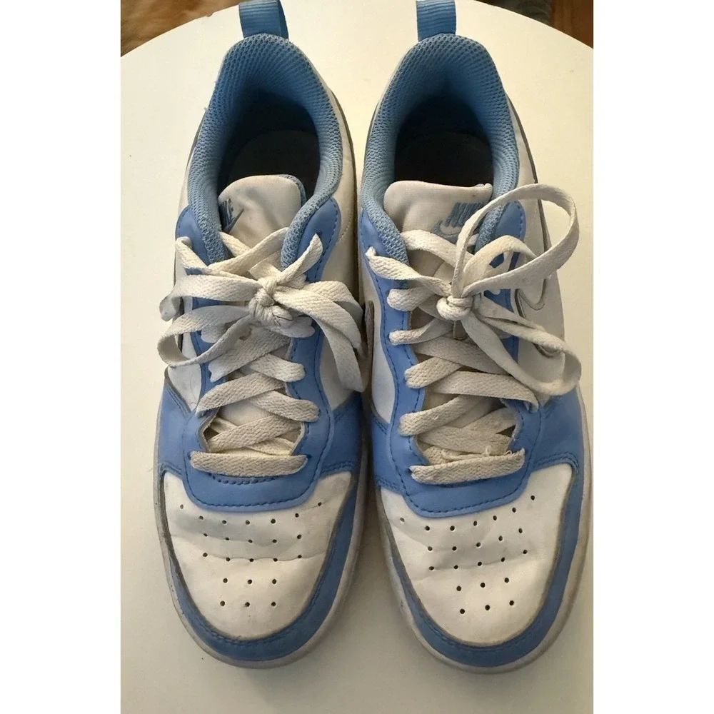 Nike Low Top Youth Athletic Sneakers 4.5Y White Blue